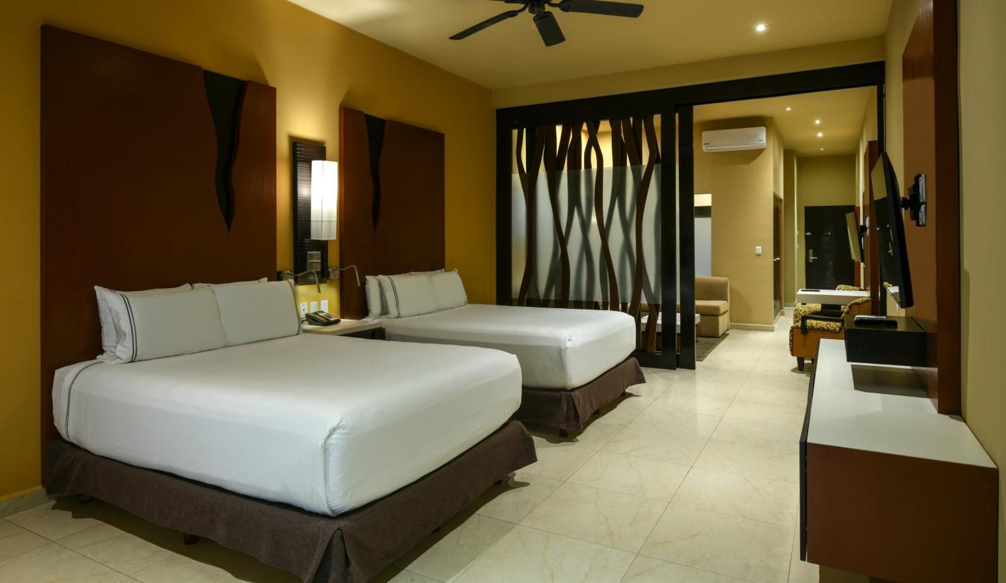 Generations Riviera Maya Family Resort Catamaran, Water Park & More Inclusive Puerto Morelos Zewnętrze zdjęcie